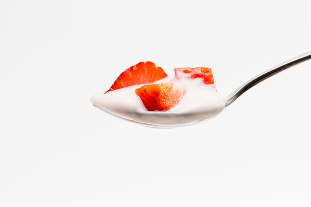 Lyžička s jogurtom.jpg